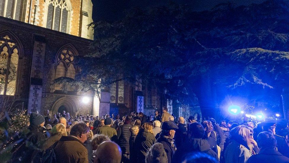 crowds at the cathedral