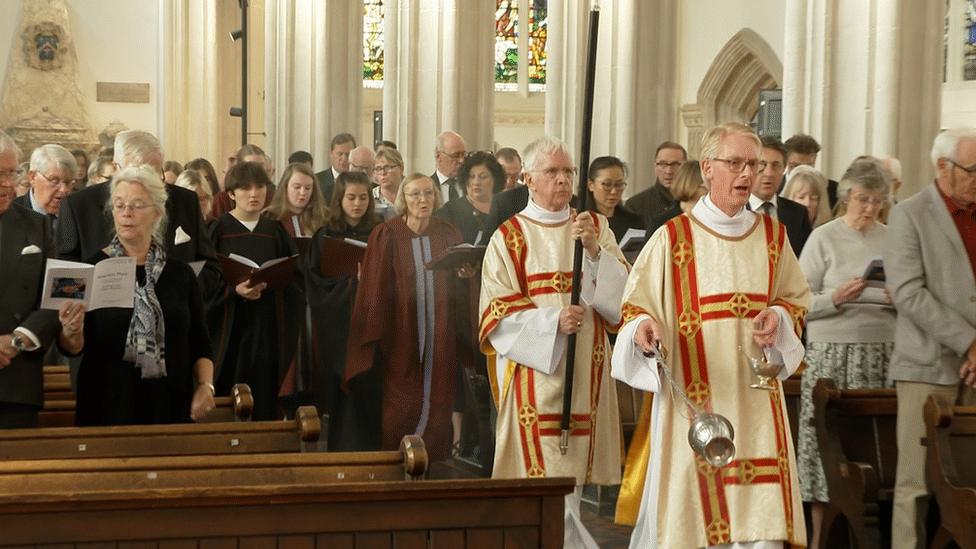 Worshippers at St Edmundsbury Cathedral