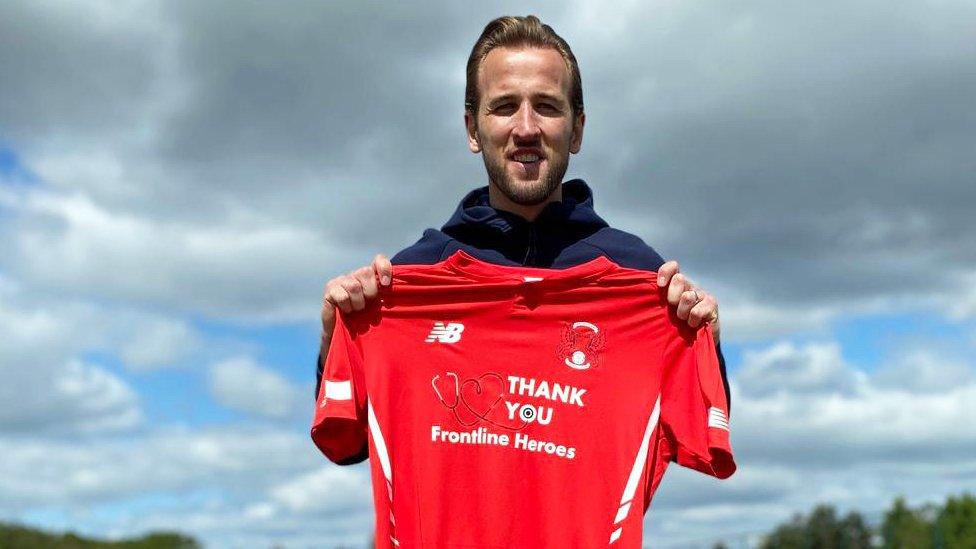 Harry Kane with Leyton Orient shirt