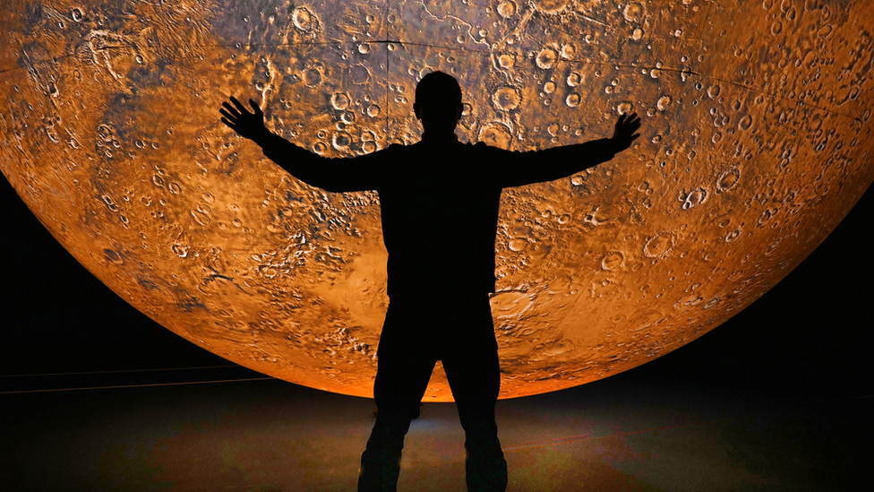 Seven metre sculpture of Mars by Luke Jerram