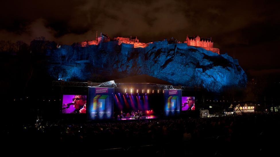 Lightning Seeds perform under Edinburgh Castle