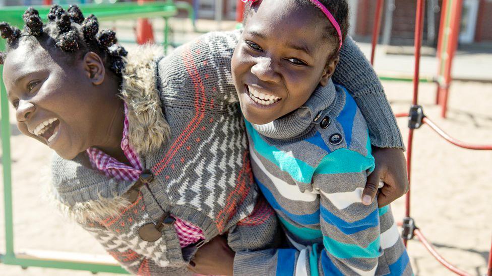 girls-in-playground.