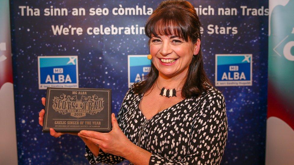 Mary Ann Kennedy won the Gaelic Singer of the Year Award