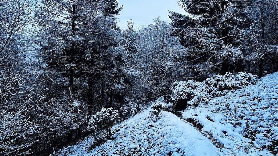 Mam Tor snow