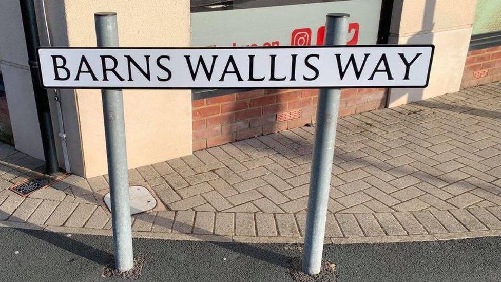 Barnes Wallis Way