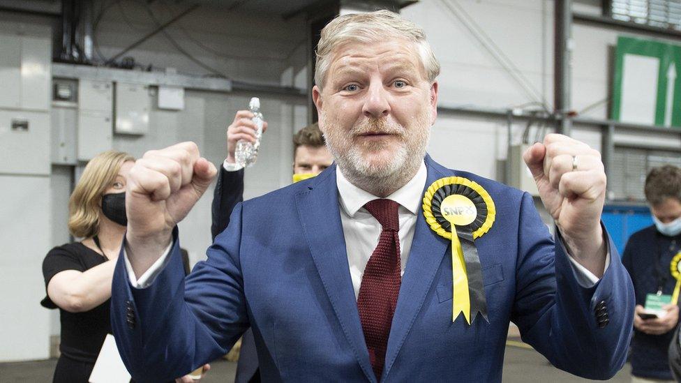 Angus Robertson