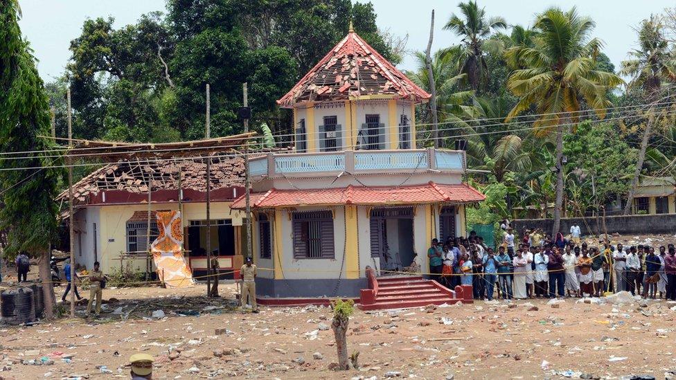 Damaged temple complex, Paravur, India, 10 April 2016