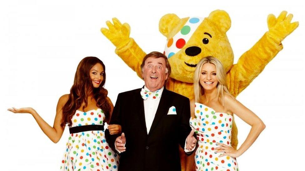 Sir Terry Wogan with Pudsey, Alesha Dixon and Tess Daly in 2009