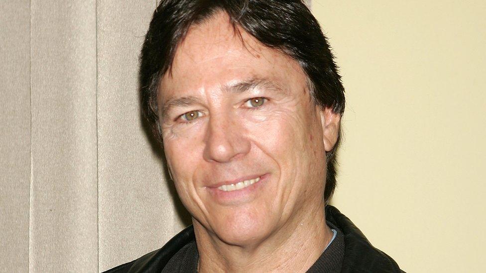 Battlestar Galactica star Richard Hatch dies aged 71 - BBC News