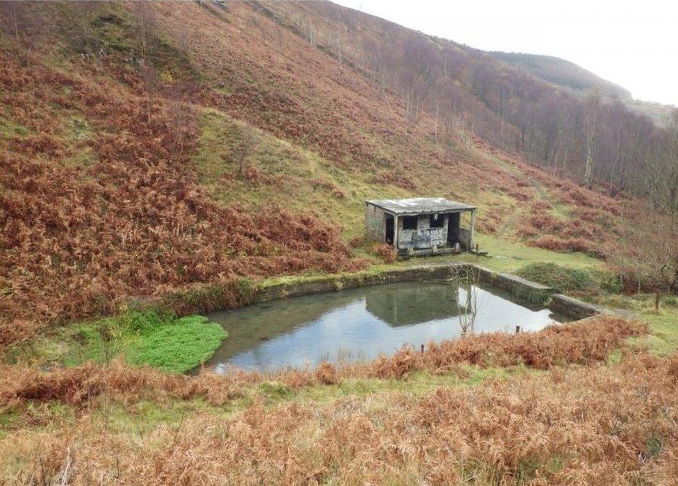 Troedyrhiw Lido now lies derelict