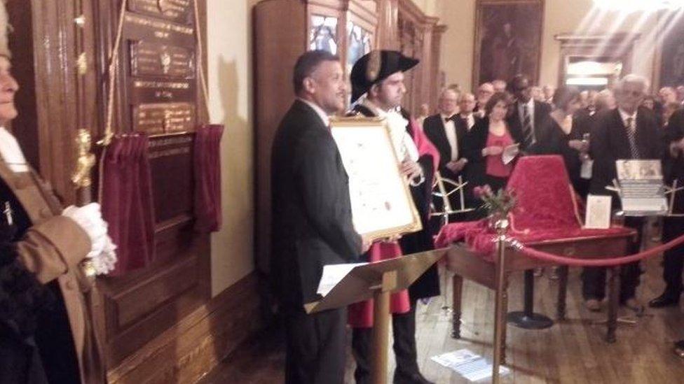 Shaun D'Oliveira accepts the freedom of the city of Worcester