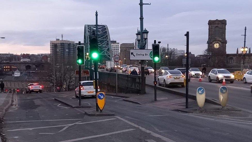 Existing crossing at the end of the Tyne Bridge