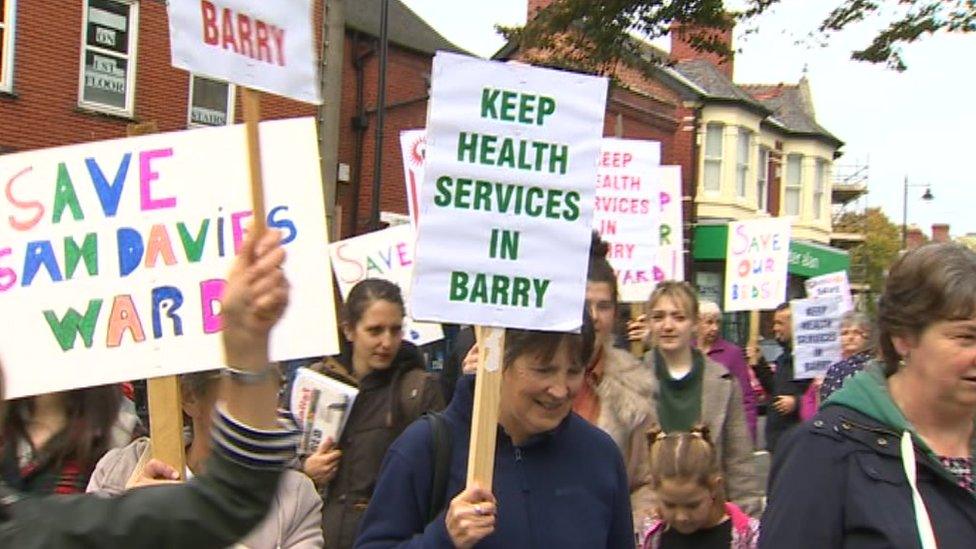 protesters with sings