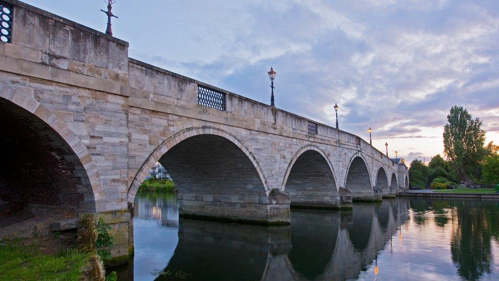 The bridge over the Thames in Chertsey