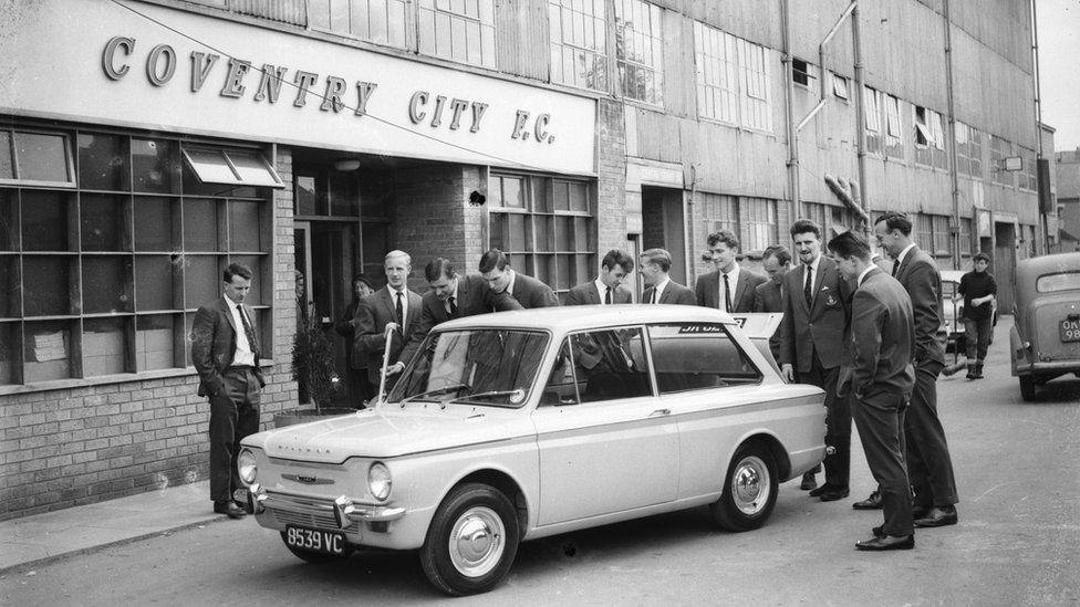 Jimmy Hill and Coventry City players