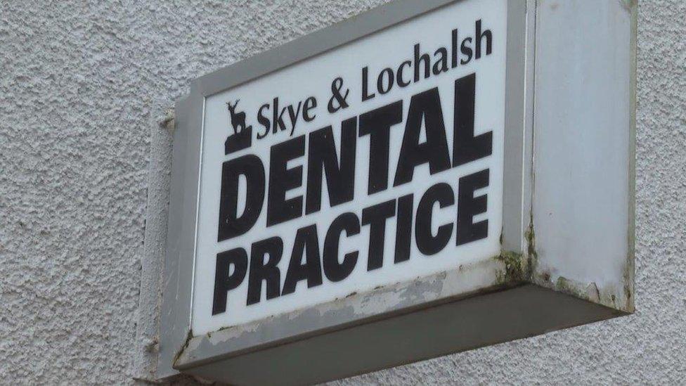 Ionad Fiaclaireachd Loch Aillse
