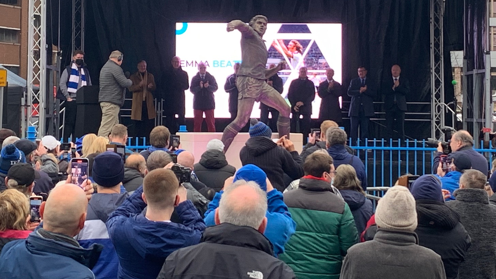 Kevin Beattie statue