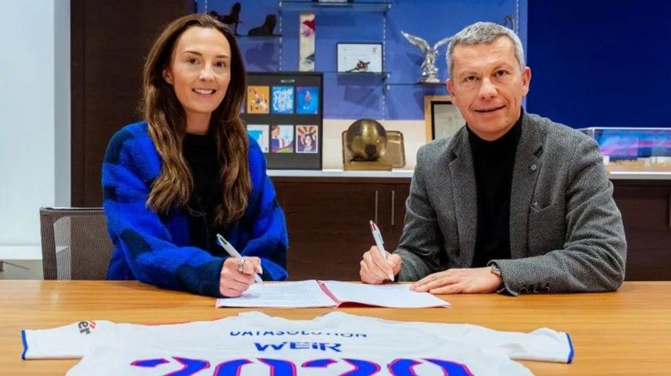 Weir signs for Champions League runners-up Lyon