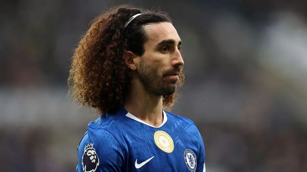 Cucurella pidió ser sustituido – Maresca