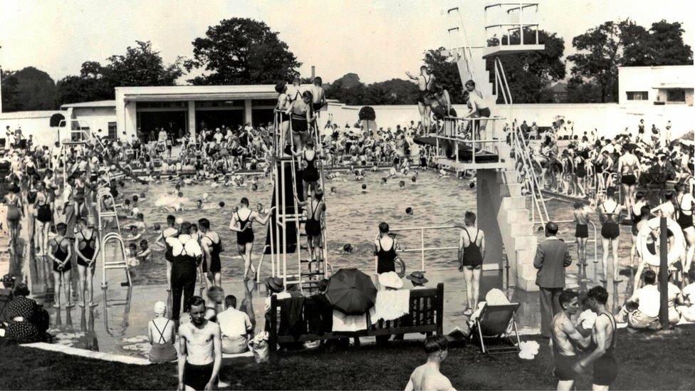 Rowheath Lido in 1937