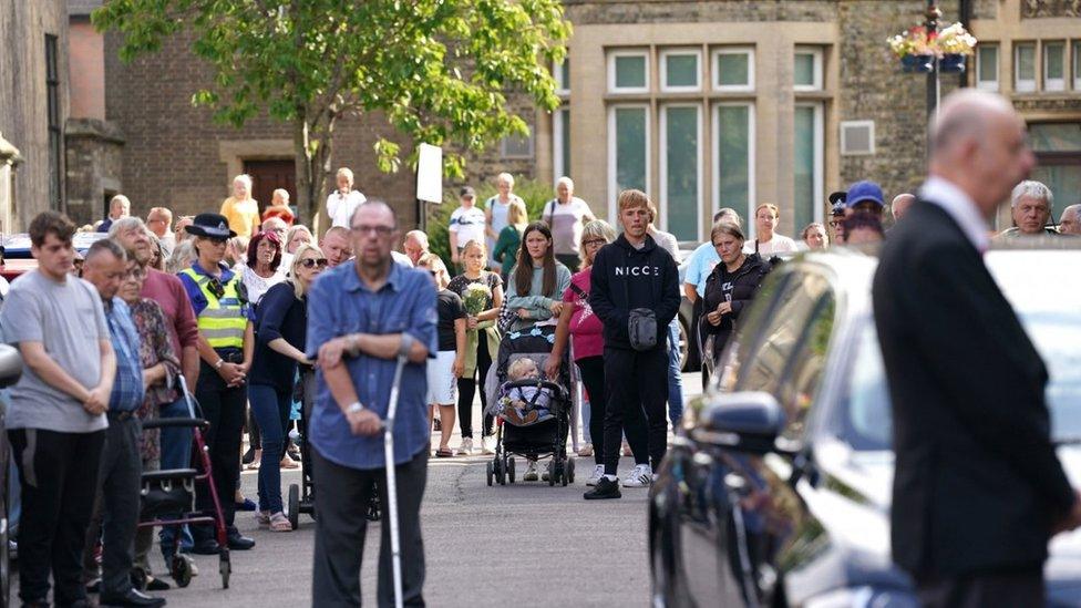 People paid their respects to Lilia