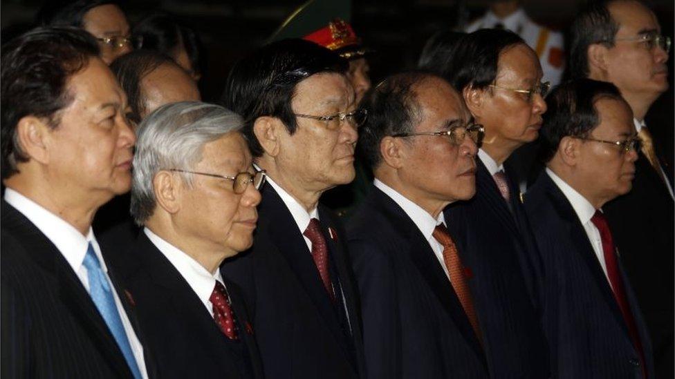 (L-R) Prime Minister Nguyen Tan Dung, Vietnam Communist Party"s Secretary General Nguyen Phu Trong, President Truong Tan Sang, National Assembly Chairman Nguyen Sinh Hung, Head of the PCC Commission for Organization To Huy Rua, Head of the Party Central Committee"s Inspection Commission Ngo Van Du, Chairman of the Vietnam Fatherland Front Central Committee Nguyen Thien Nhan attend a wreath laying ceremony at the mausoleum of Vietnamese late president Ho Chi Minh prior to the 12th National Congress of Vietnam"s Communist Party (VCP), in Hanoi on January 20, 2016.