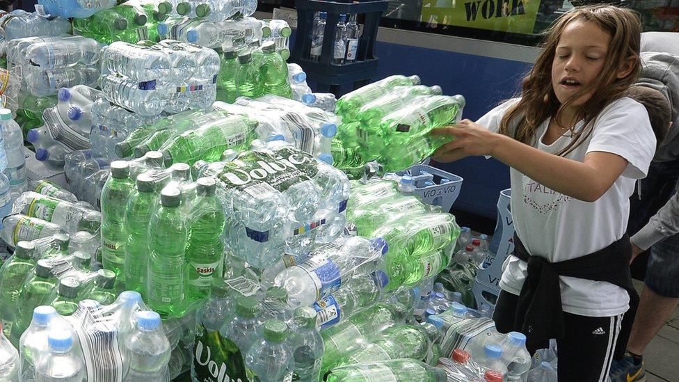 German bottled water delivery in Munich, 13 Sep 15