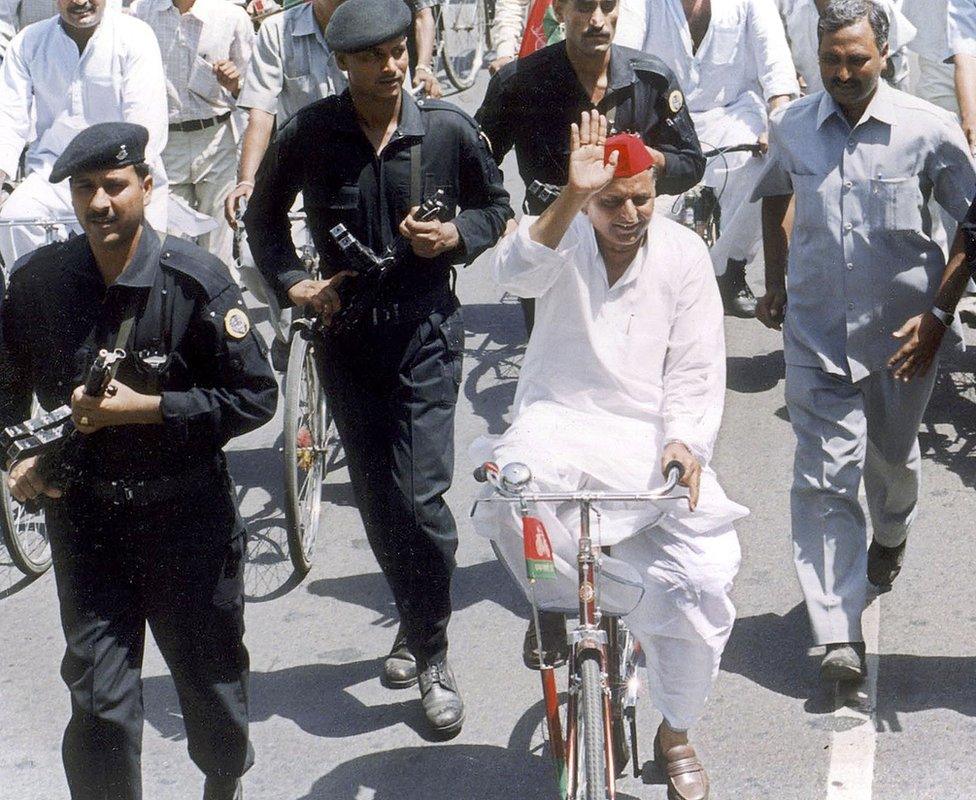 Akhilesh Yadav on bicycle