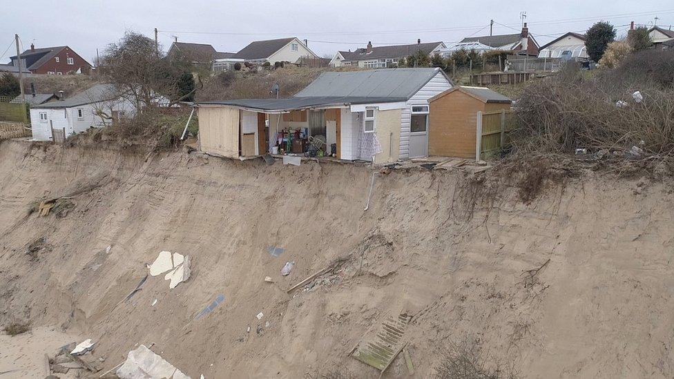 Hemsby chalet over-hanging cliff