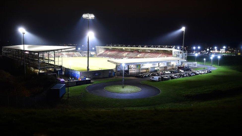 Sixfields