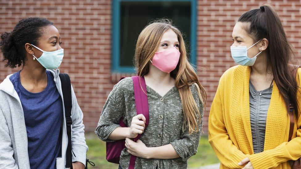 School pupils facemasks