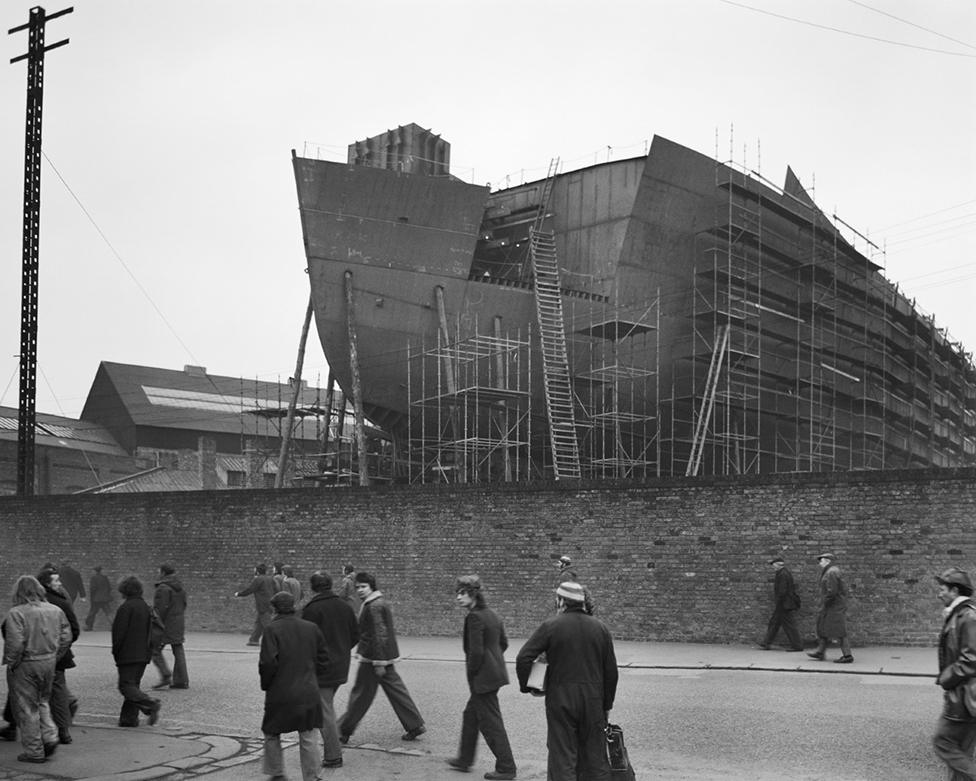 Outside Redheads Shipyard, South Shields, Tyneside, 1976