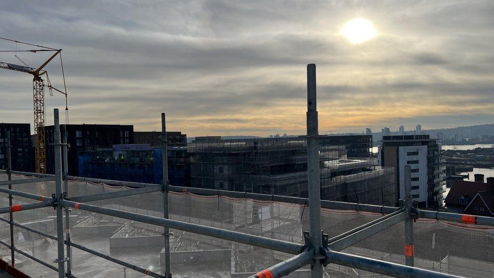 Building site in Beckton overlooking Thames