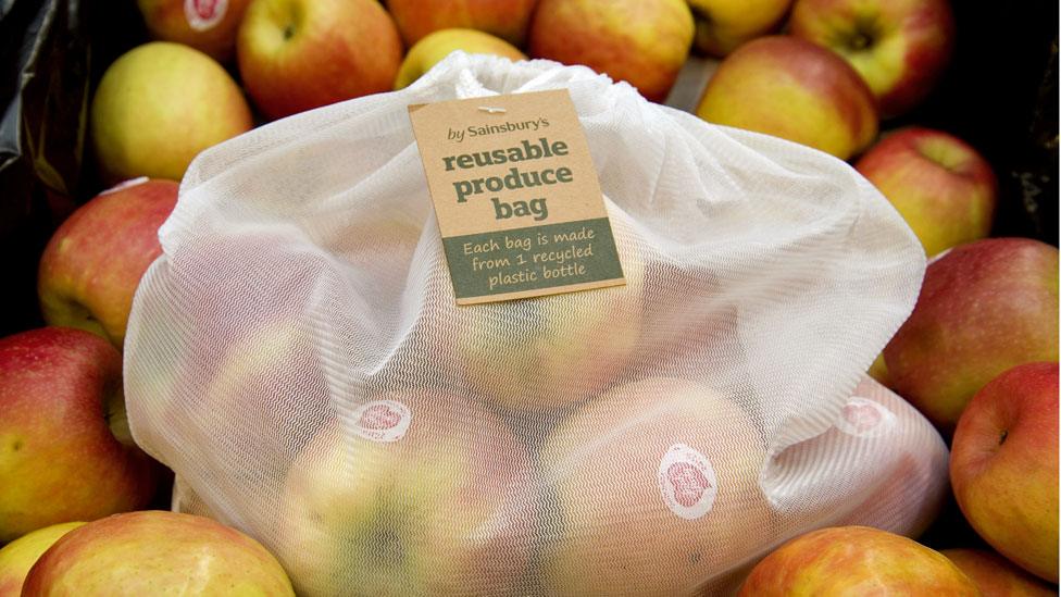 Apples in a reusable bag