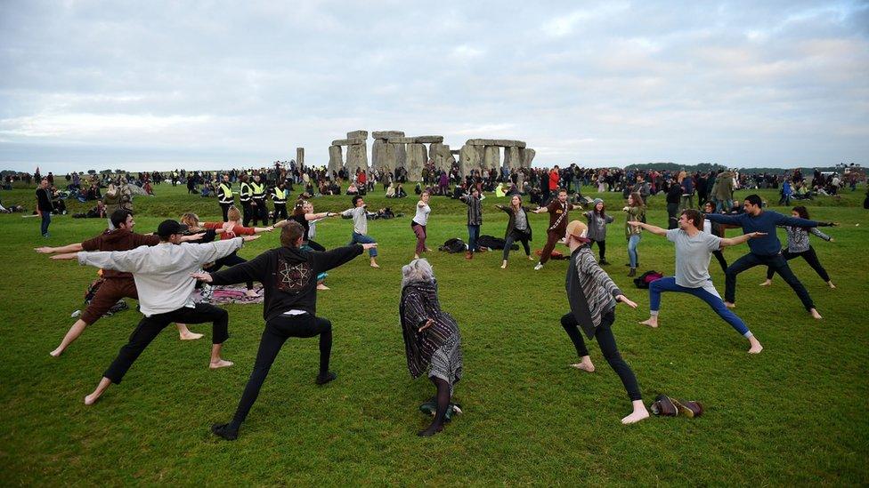 Stonehenge solstice