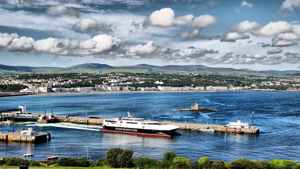 Manannan leaving Douglas Harbour