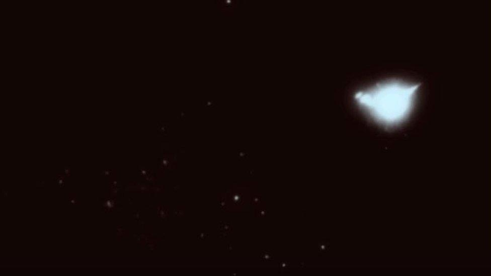 Here you can the dramatic moment when a Draconid meteor explodes in Earth's atmosphere.