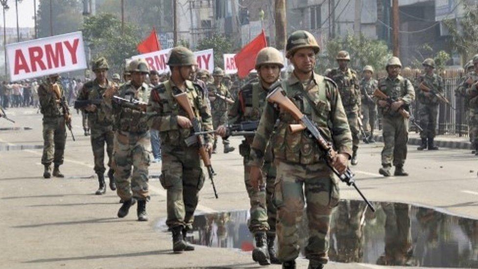 Indian soldiers in Rohtak (20 February 2016)