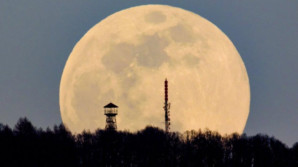 supermoon