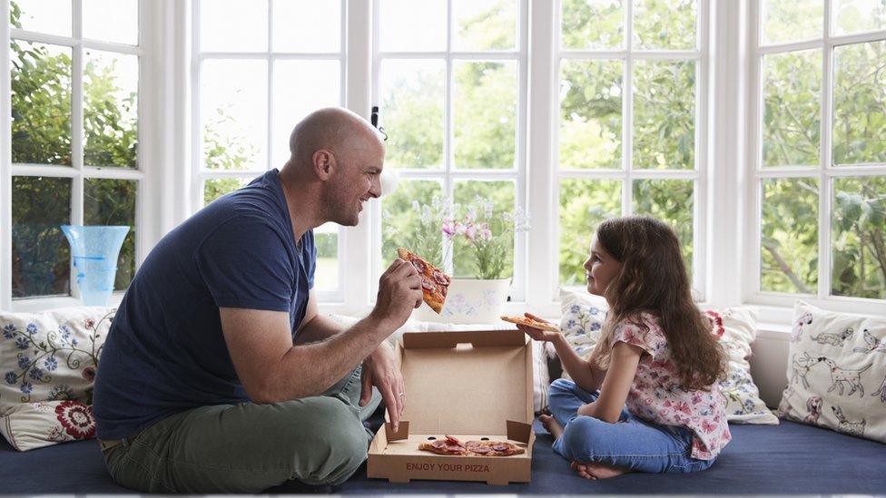 christmas-dinner-pizza.