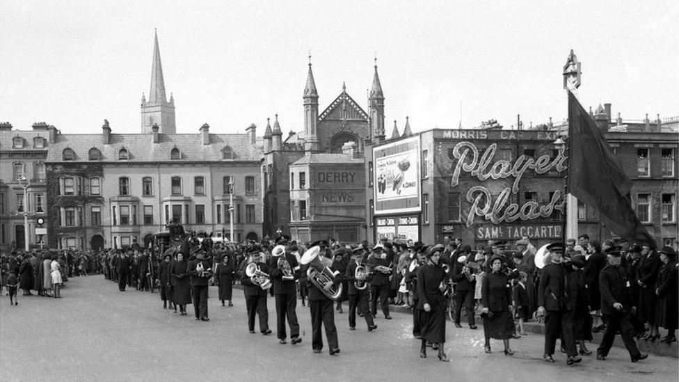 1930s parade