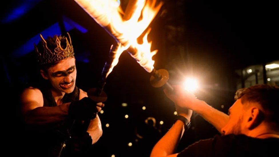 Faustus interactive fire circus