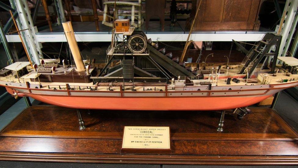 Model of Corozal dredger