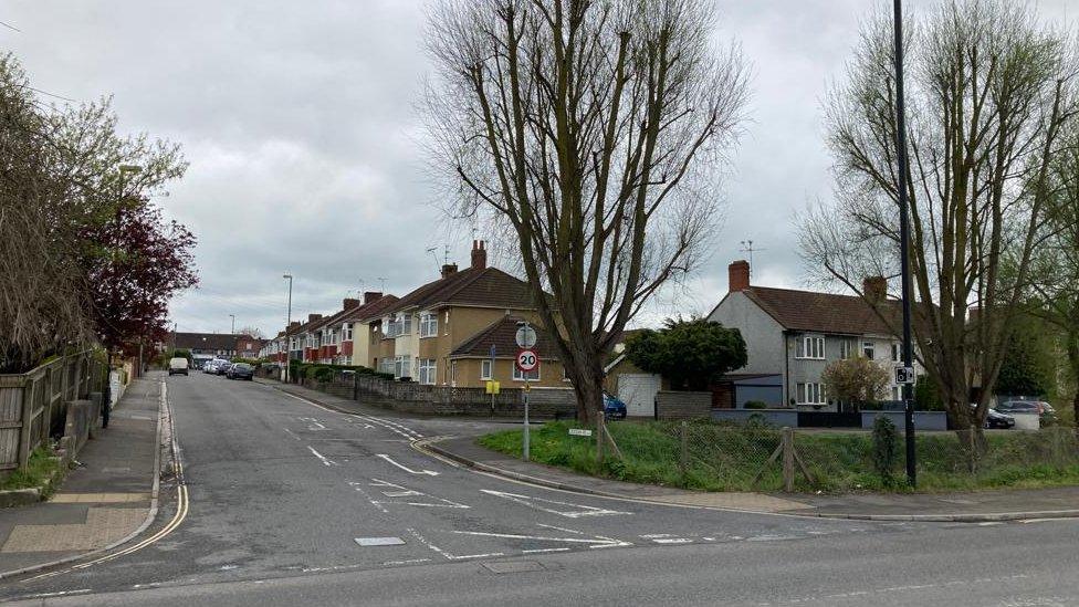 The intersection of Cadogan Road and Airport Road