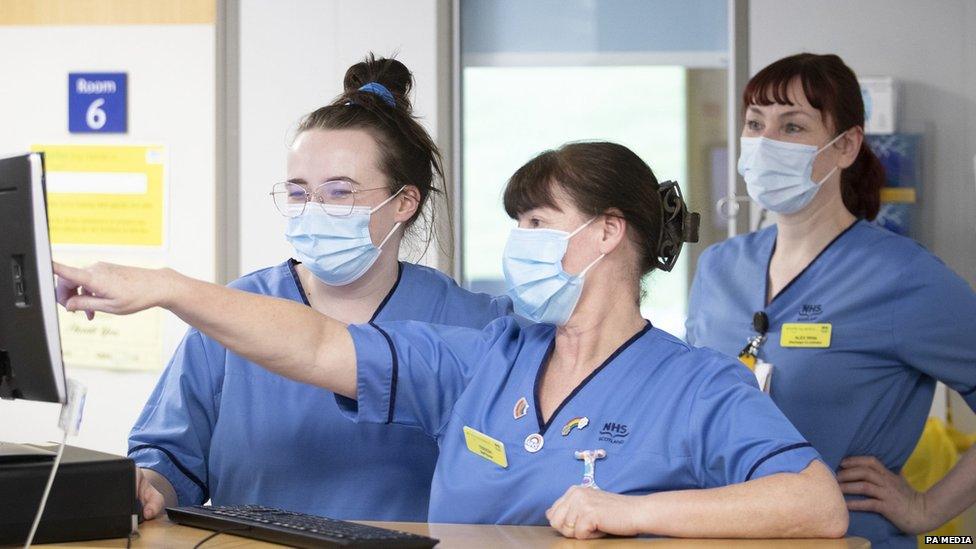 Nurses working in 2021