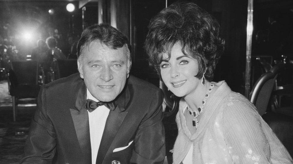 Richard Burton ac Elizabeth Taylor mewn gwobrau BAFTA 1967