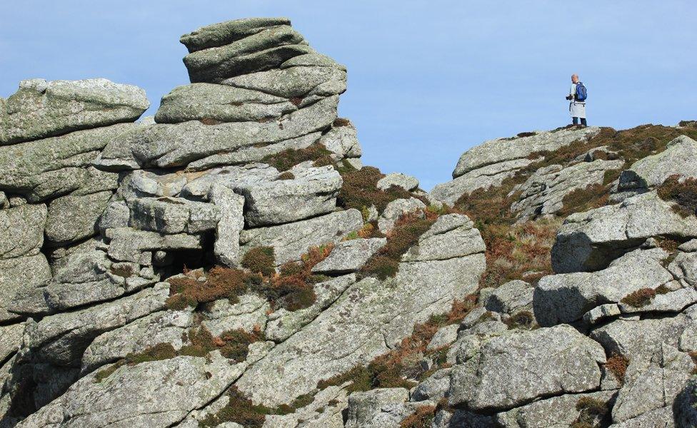 LUNDY ISLAND