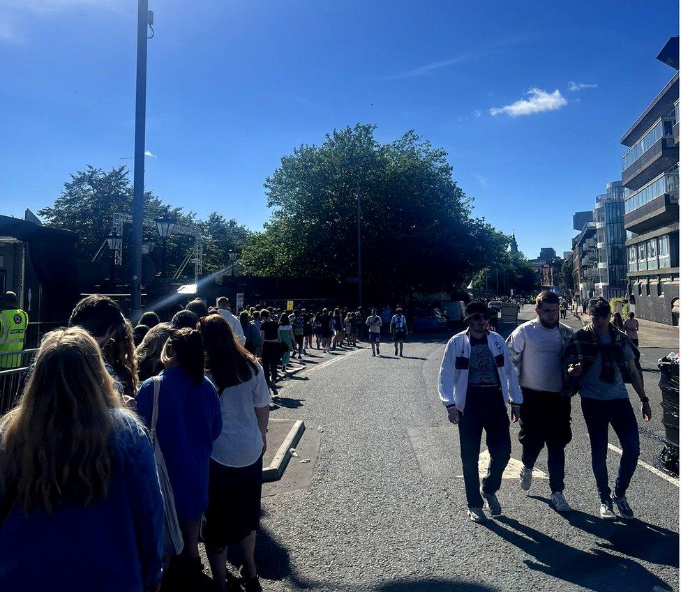 TRNSMT queue