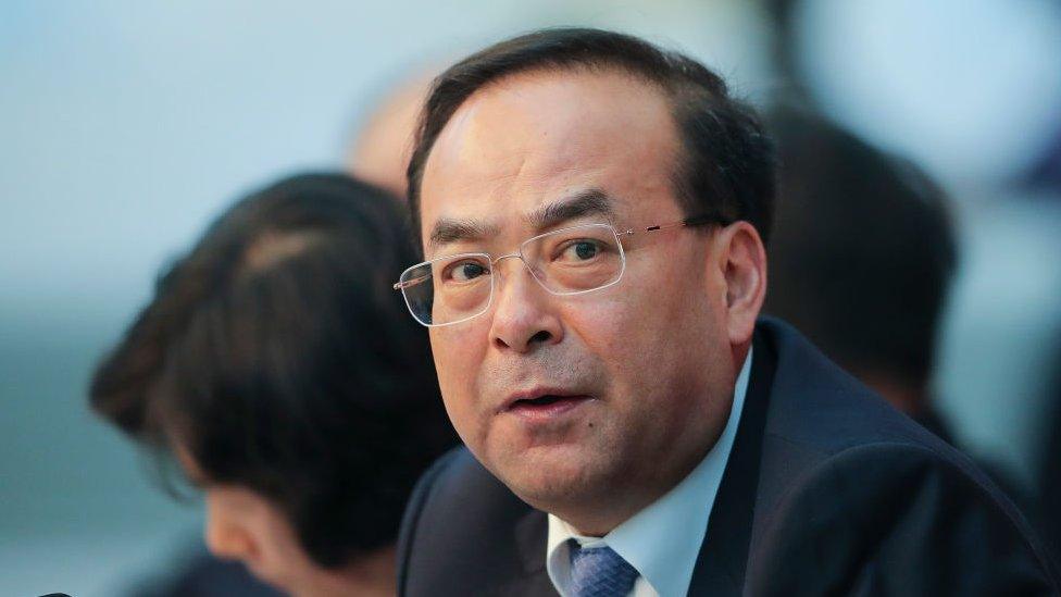 Sun Zhengcai attends the Chongqing delegation's group meeting in 2017