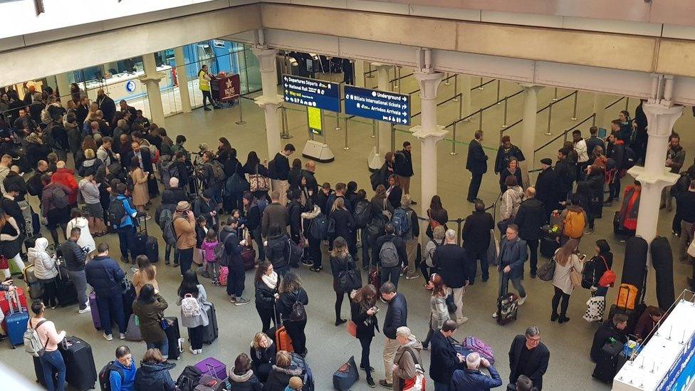 St Pancras crowds